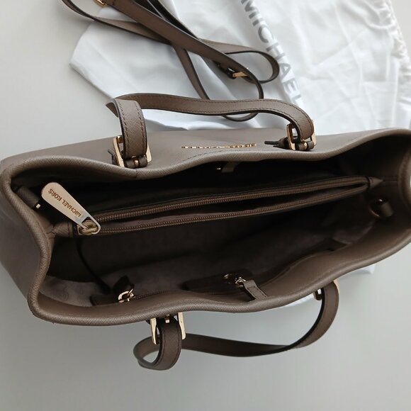 Michael Kors Saffiano Leather Medium Tote - Khaki w/ Gold Hardware - Picture 8 of 10